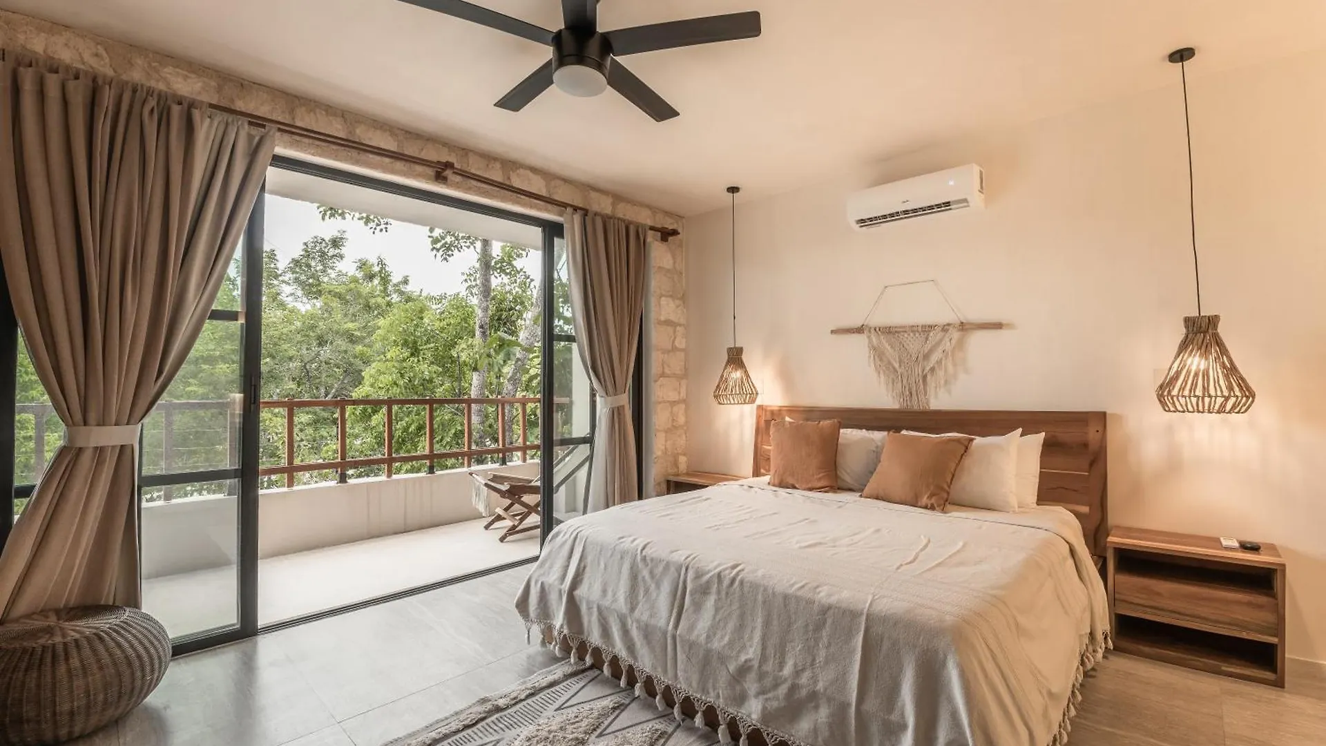 New Aura Jungle Getaway Villa Tulum