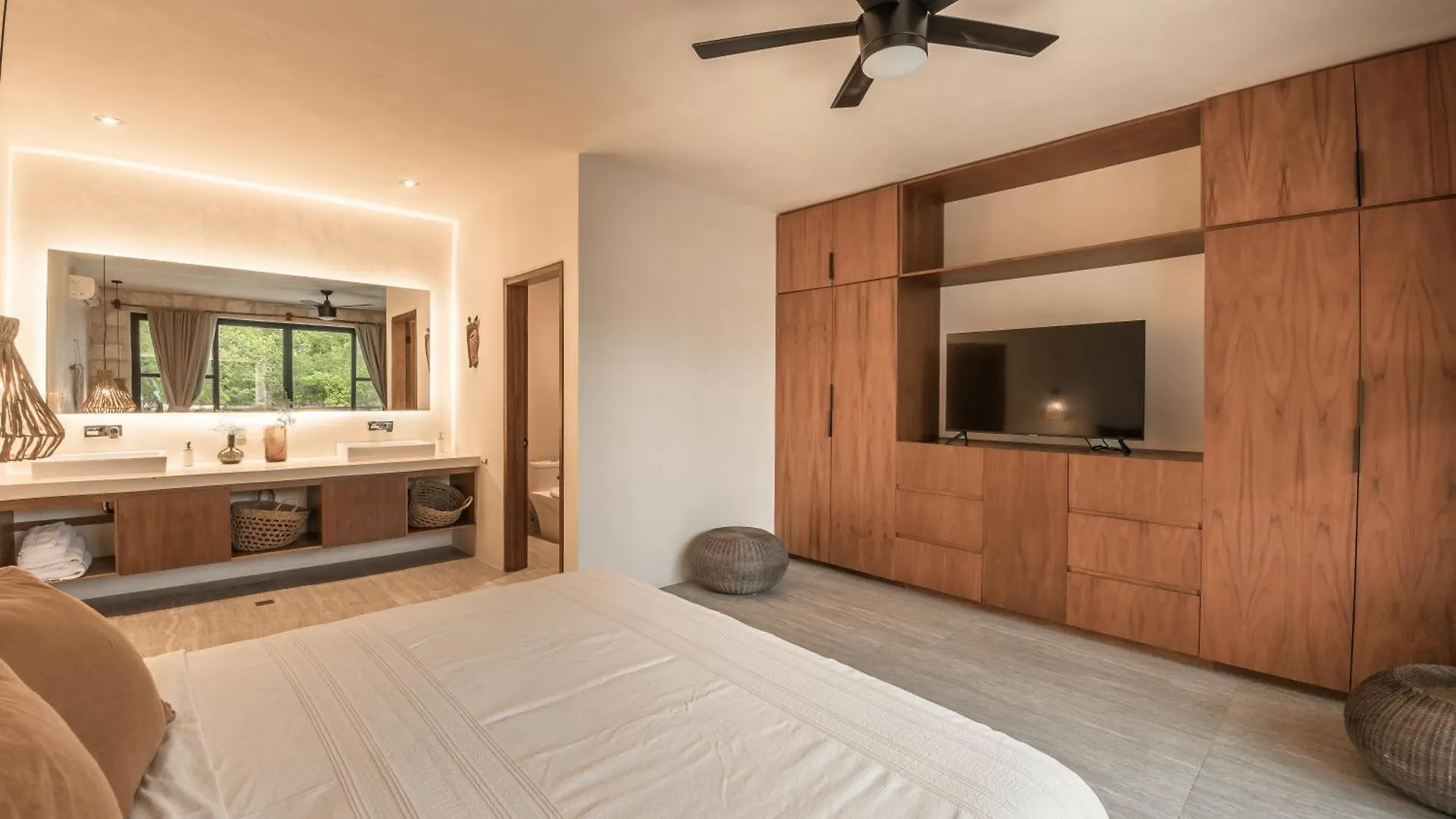 New Aura Jungle Getaway Villa Tulum